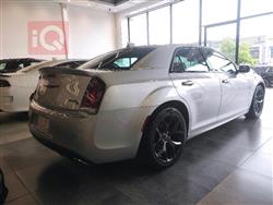 کرایسلەر 300